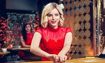 Đá gà cựa sắt và cựa dao tại 33 hello88